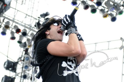 Pretty Boy Floyd concert photo by Wayne Dennon