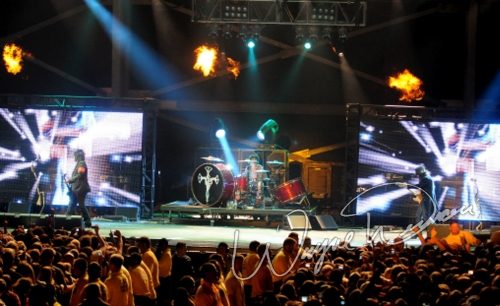 Motley Crue at Columbus Crew Stadium Columbus, OH on May 17, 2009 &mdash; concert photo by Wayne Dennon