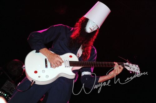 Buckethead concert photo by Wayne Dennon