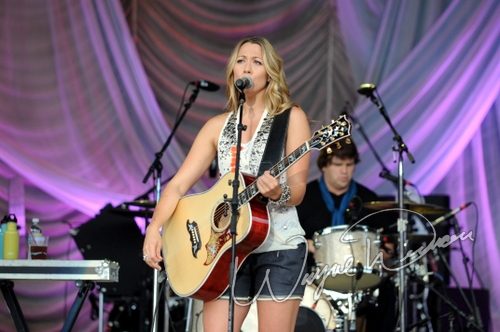 Colbie Caillat at Fraze Pavilion Kettering, OH on June 15, 2010 &mdash; concert photo by Wayne Dennon