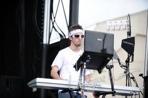 Richy Nix at Columbus Crew Stadium Columbus, OH on May 22, 2010 &mdash; concert photo by Wayne Dennon