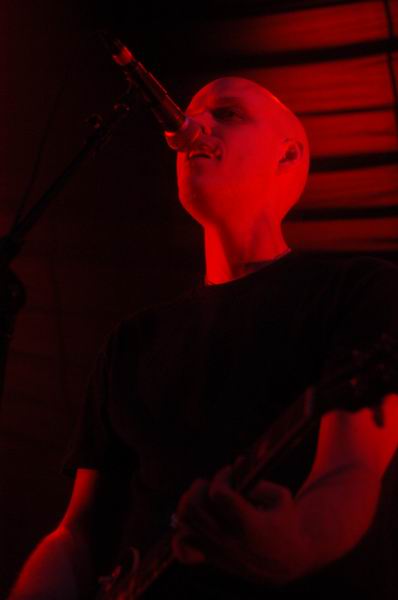 Jealous Sound at UIC Pavilion Chicago, IL on May 25, 2003 &mdash; concert photo by Wayne Dennon