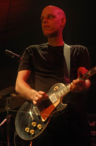 Jealous Sound at UIC Pavilion Chicago, IL on May 25, 2003 &mdash; concert photo by Wayne Dennon