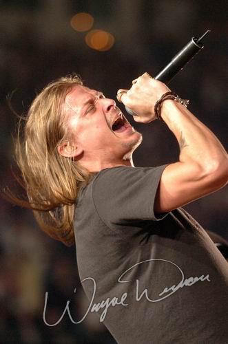 Kid Rock at Freedom Hall Louisville, KY on February 27, 2004 &mdash; concert photo by Wayne Dennon