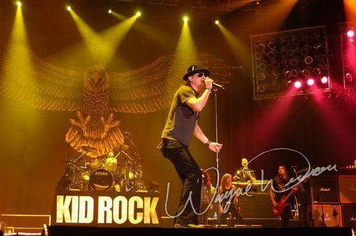 Kid Rock at Freedom Hall Louisville, KY on February 27, 2004 &mdash; concert photo by Wayne Dennon