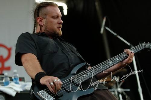 Lacuna Coil at Ozzfest Columbus, OH on July 20, 2004 &mdash; concert photo by Wayne Dennon
