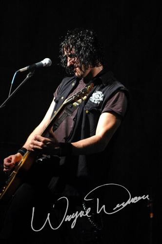 Magna-Fi concert photo by Wayne Dennon