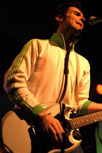Maroon 5 at Blue Cat's Knoxville, TN on October 21, 2003 &mdash; concert photo by Wayne Dennon