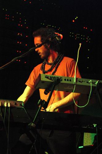 Maroon 5 at Blue Cat's Knoxville, TN on October 21, 2003 &mdash; concert photo by Wayne Dennon