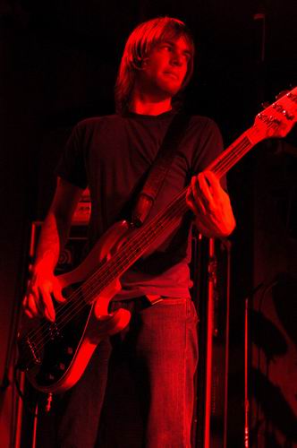 Maroon 5 at Blue Cat's Knoxville, TN on October 21, 2003 &mdash; concert photo by Wayne Dennon