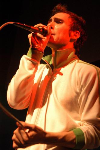 Maroon 5 at Blue Cat's Knoxville, TN on October 21, 2003 &mdash; concert photo by Wayne Dennon