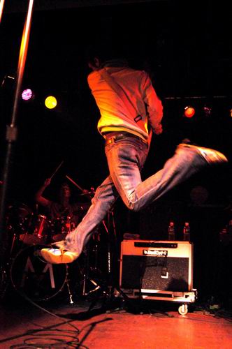 Maroon 5 at Blue Cat's Knoxville, TN on October 21, 2003 &mdash; concert photo by Wayne Dennon