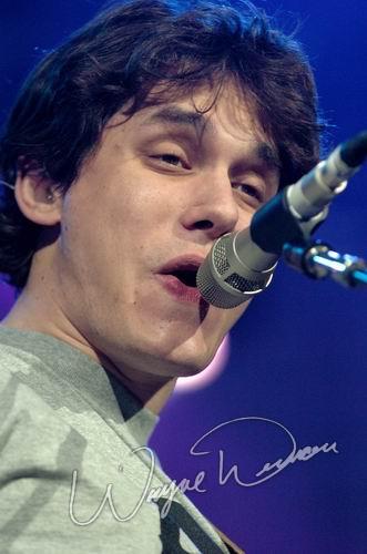 John Mayer at Freedom Hall Louisville, KY on March 12, 2004 &mdash; concert photo by Wayne Dennon