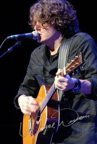 John Mayer at Riverbend Music Center Cincinnati, OH on September 5, 2006 &mdash; concert photo by Wayne Dennon