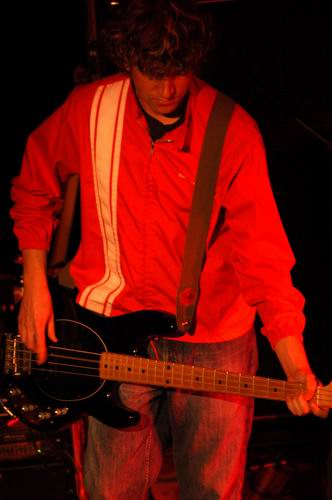 Melbourne at Blue Cat's Knoxville, TN on October 21, 2003 &mdash; concert photo by Wayne Dennon