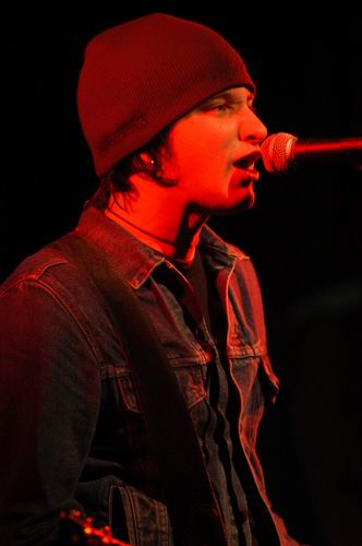 Melbourne at Blue Cat's Knoxville, TN on October 21, 2003 &mdash; concert photo by Wayne Dennon