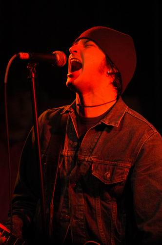 Melbourne at Blue Cat's Knoxville, TN on October 21, 2003 &mdash; concert photo by Wayne Dennon