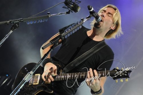 Nickelback concert photo by Wayne Dennon