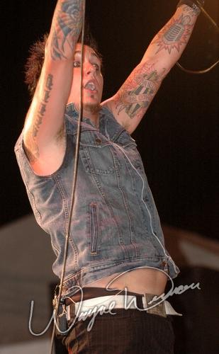 Papa Roach at LRS Fest Louisville, KY on September 16, 2005 &mdash; concert photo by Wayne Dennon