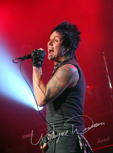 Papa Roach at Bogart's Cincinnati, OH on November 17, 2006 &mdash; concert photo by Wayne Dennon