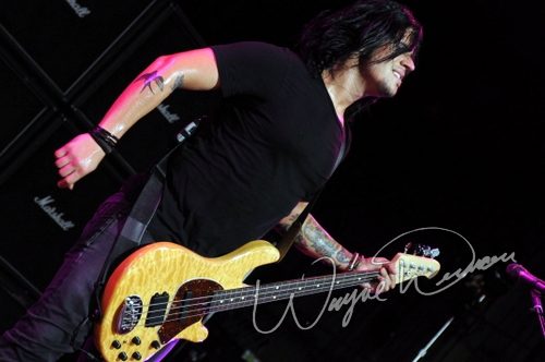 Papa Roach at Riverbend Music Center Cincinnati, OH on August 19, 2009 &mdash; concert photo by Wayne Dennon