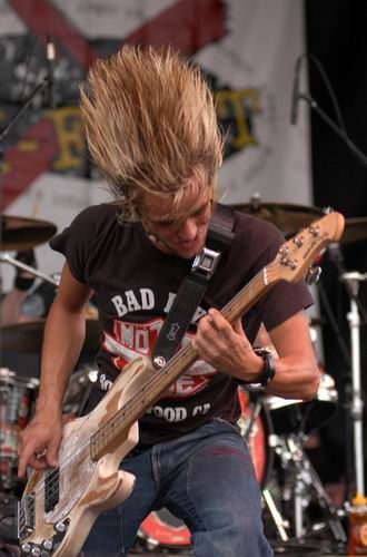 Powerman 5000 at X-Fest Dayton, OH on September 14, 2003 &mdash; concert photo by Wayne Dennon