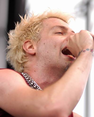 Powerman 5000 at X-Fest Dayton, OH on September 14, 2003 &mdash; concert photo by Wayne Dennon