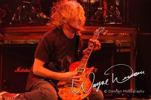 Puddle Of Mudd at Pepsi Coliseum Indianapolis, IN on December 8, 2003 &mdash; concert photo by Wayne Dennon