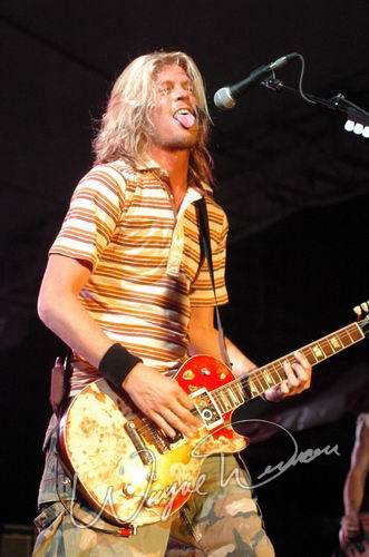 Puddle Of Mudd at Jillian's Louisville, KY on April 29, 2004 &mdash; concert photo by Wayne Dennon