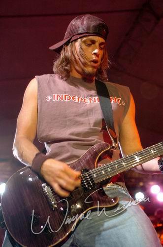 Puddle Of Mudd at Jillian's Louisville, KY on April 29, 2004 &mdash; concert photo by Wayne Dennon