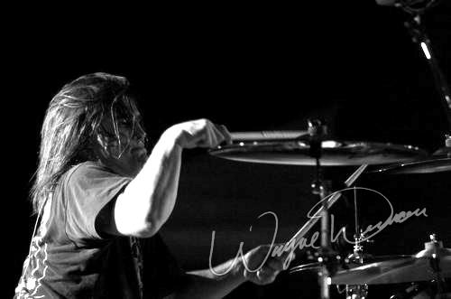 Puddle Of Mudd at Jillian's Louisville, KY on April 29, 2004 &mdash; concert photo by Wayne Dennon
