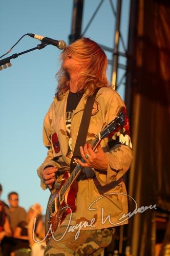 Puddle Of Mudd at X-Fest Dayton, OH on September 19, 2004 &mdash; concert photo by Wayne Dennon