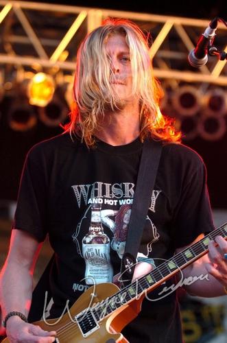 Puddle Of Mudd at X-Fest Dayton, OH on September 19, 2004 &mdash; concert photo by Wayne Dennon