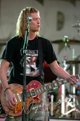 Puddle Of Mudd at X-Fest Dayton, OH on September 19, 2004 &mdash; concert photo by Wayne Dennon