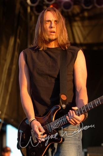 Puddle Of Mudd at X-Fest Dayton, OH on September 19, 2004 &mdash; concert photo by Wayne Dennon