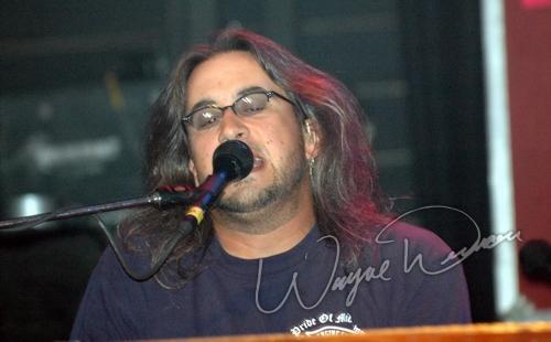 Rat Dog at Madison Theater Covington, KY on June 8, 2005 &mdash; concert photo by Wayne Dennon