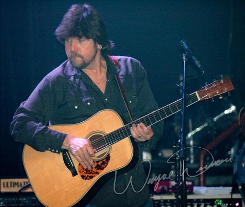 Rat Dog at Madison Theater Covington, KY on June 8, 2005 &mdash; concert photo by Wayne Dennon