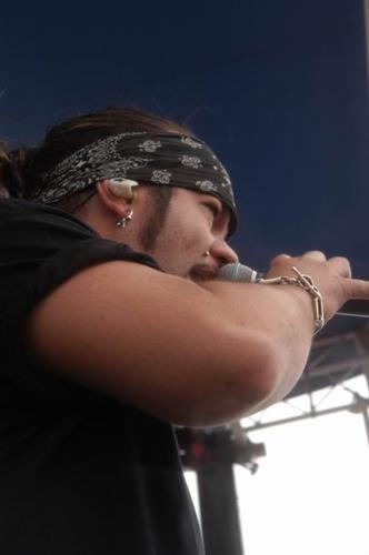 Saliva at Churchill Downs Louisville, KY on May 1, 2003 &mdash; concert photo by Wayne Dennon