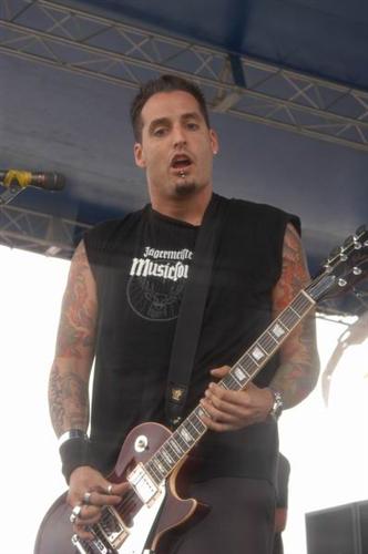 Saliva at Churchill Downs Louisville, KY on May 1, 2003 &mdash; concert photo by Wayne Dennon