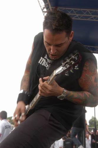 Saliva at Churchill Downs Louisville, KY on May 1, 2003 &mdash; concert photo by Wayne Dennon