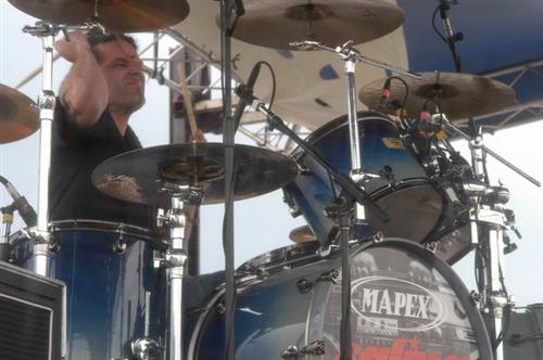 Saliva at Churchill Downs Louisville, KY on May 1, 2003 &mdash; concert photo by Wayne Dennon