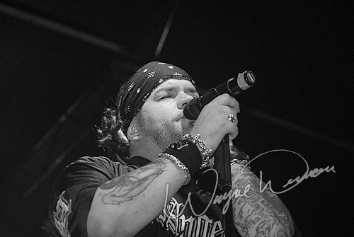 Saliva at Purple People Bridge Newport, KY on July 22, 2006 &mdash; concert photo by Wayne Dennon