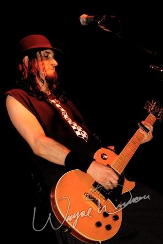 Saliva at Purple People Bridge Newport, KY on July 22, 2006 &mdash; concert photo by Wayne Dennon