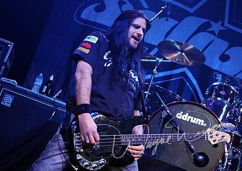 Saliva at Madison Theater Covington, KY on March 9, 2008 &mdash; concert photo by Wayne Dennon