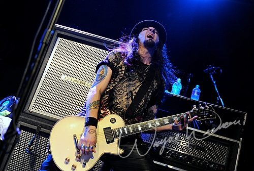 Saliva at Bogart's Cincinnati, OH on March 10, 2009 &mdash; concert photo by Wayne Dennon