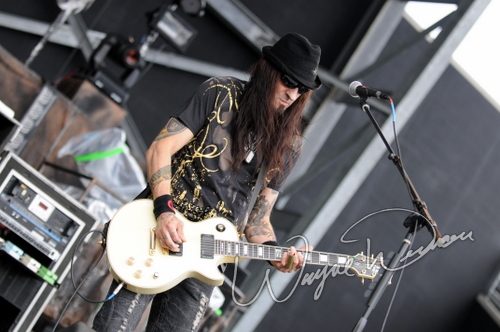 Saliva at Columbus Crew Stadium Columbus, OH on May 16, 2009 &mdash; concert photo by Wayne Dennon