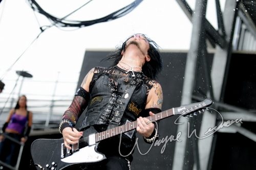 Saliva at Columbus Crew Stadium Columbus, OH on May 16, 2009 &mdash; concert photo by Wayne Dennon