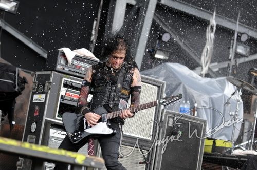 Saliva concert photo by Wayne Dennon