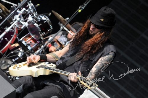 Saliva concert photo by Wayne Dennon