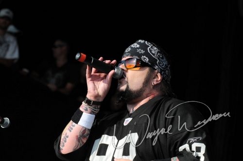 Saliva concert photo by Wayne Dennon